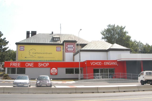 Rekonstrukce objektu bývalé celnice - prodejna Free one shop Folmava