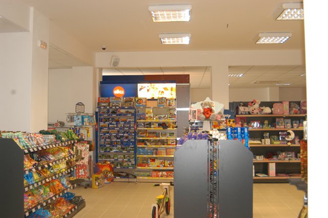 Rekonstrukce objektu bývalé celnice - prodejna Free one shop Folmava