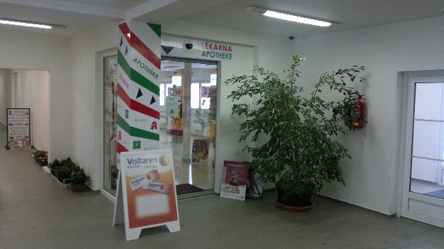 Rekonstrukce objektu bývalé celnice - prodejna Free one shop